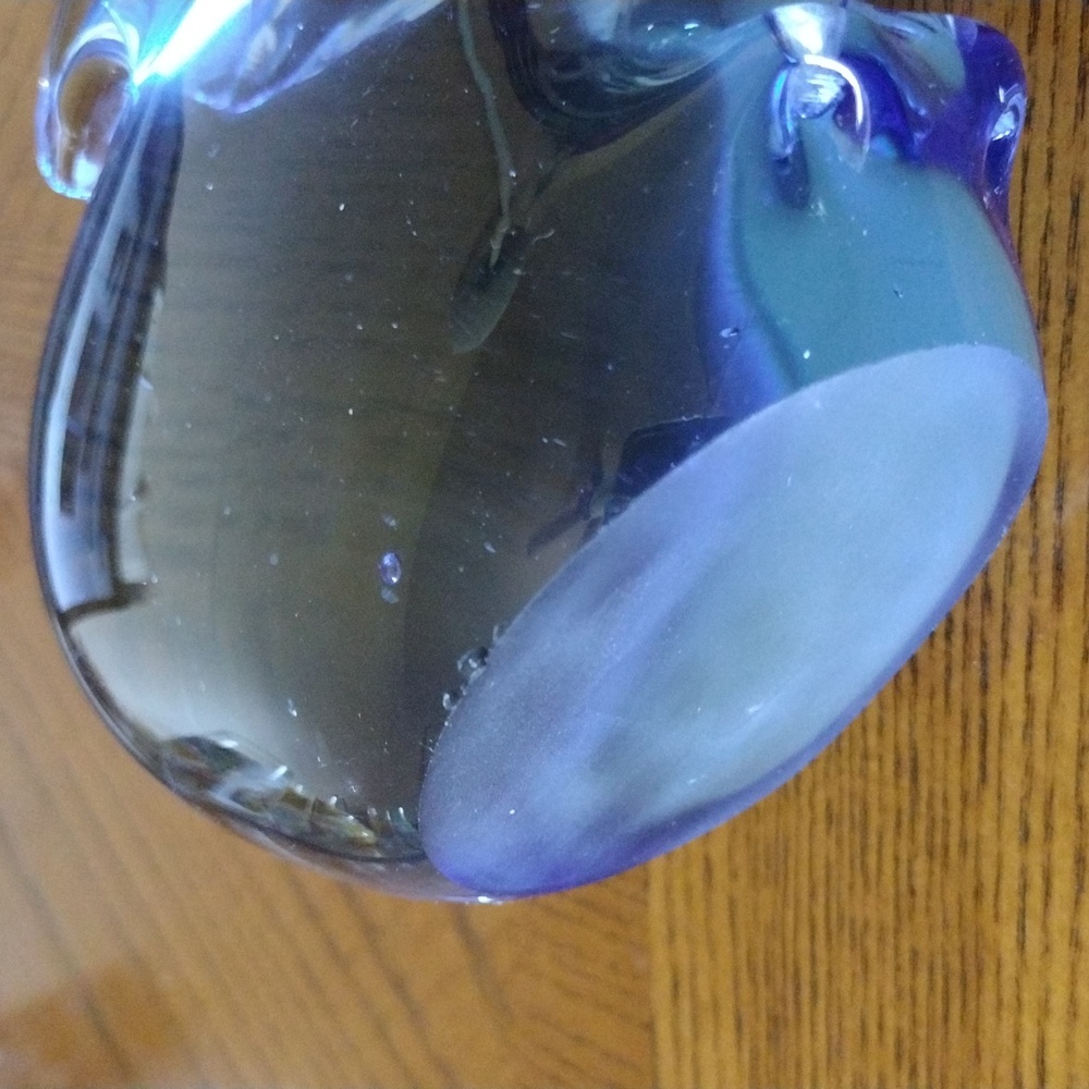Blue Bunny Art Glass Paperweight - Picture 8 of 8